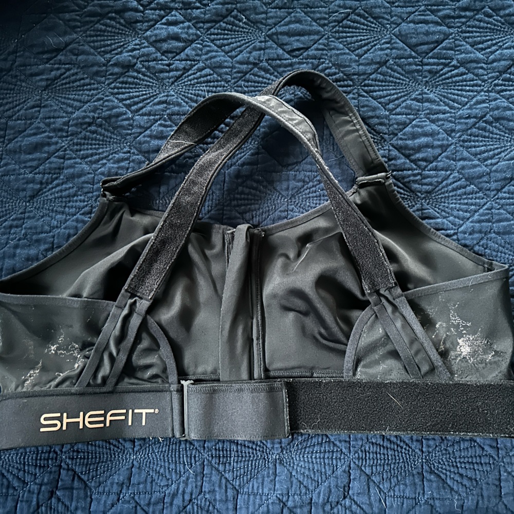 SHEFIT Flex Sports Bra - Medium Impact